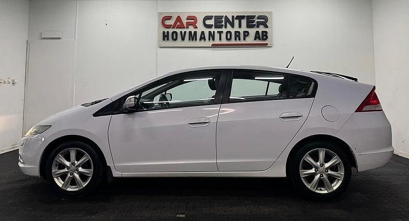 Begagnad Honda Insight 102 HK (75 kW) 2010 Vit Halvkombi