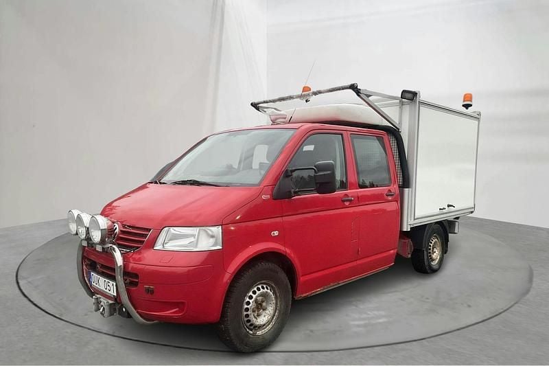 Röd Begagnad 2009 VW T5 Van | 85 000 kr (Marknadspris) - Bild 1/4