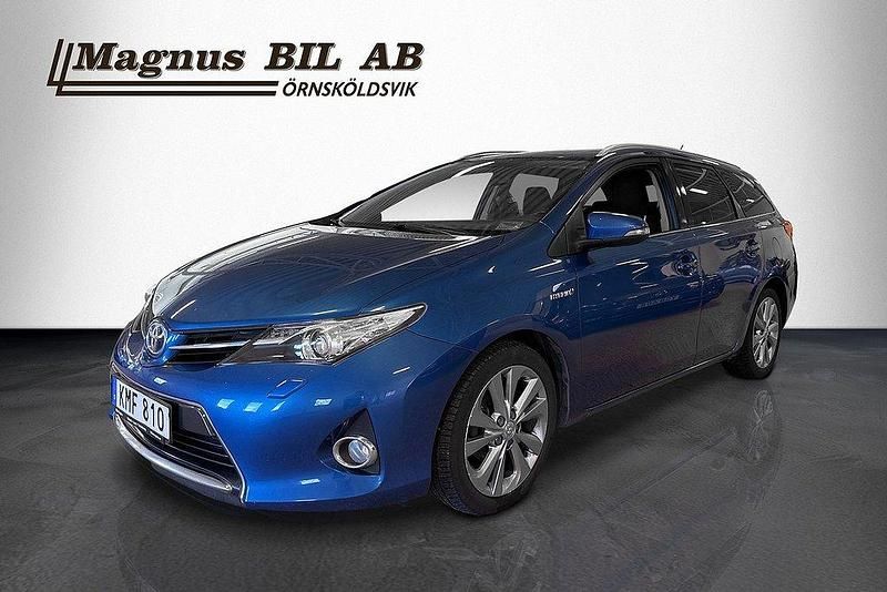 Blå Begagnad 2014 Toyota Auris Touring Sports Edition Kombi | 129 900 kr (Marknadspris) - Bild 1/4