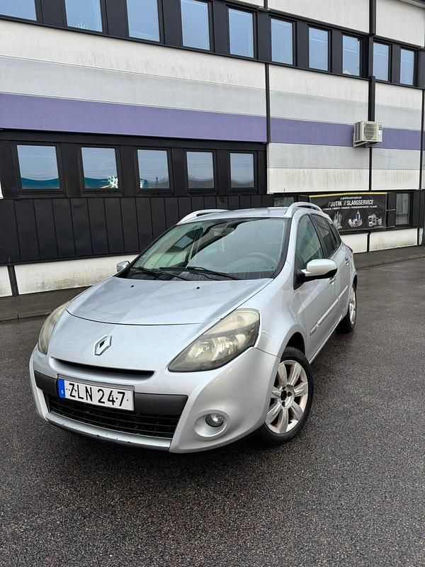 Begagnad 2010 Renault Clio GrandTour Kombi | 14 500 kr (Marknadspris) - Bild 1/4