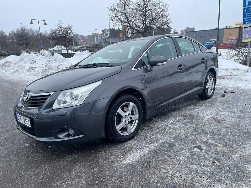 Begagnad Toyota Avensis Multidrive S 152 HK (111 kW) 2010 Sedan