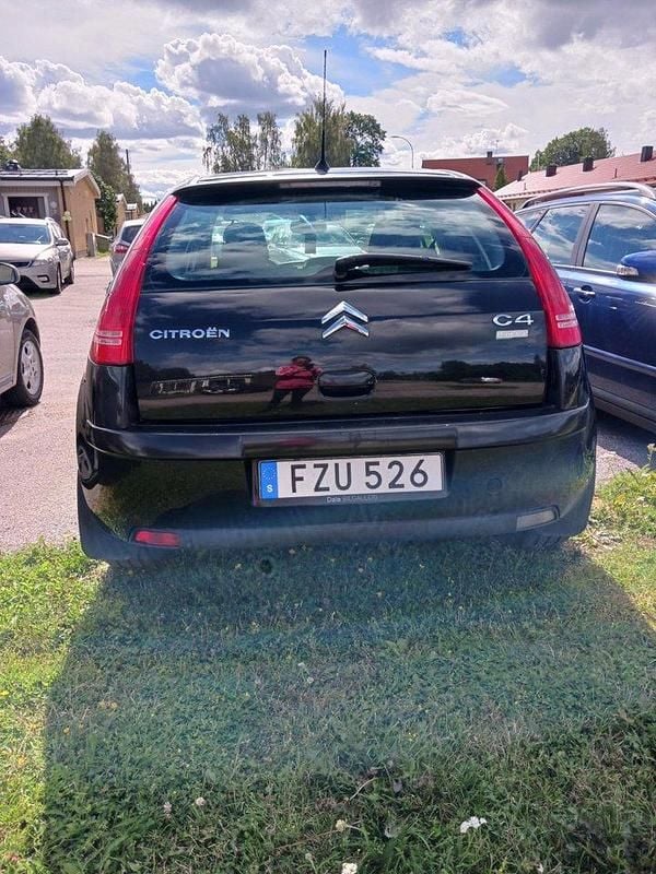 Svart Begagnad 2008 Citroën C4 Halvkombi | 18 000 kr (Bra pris) - Bild 1/4