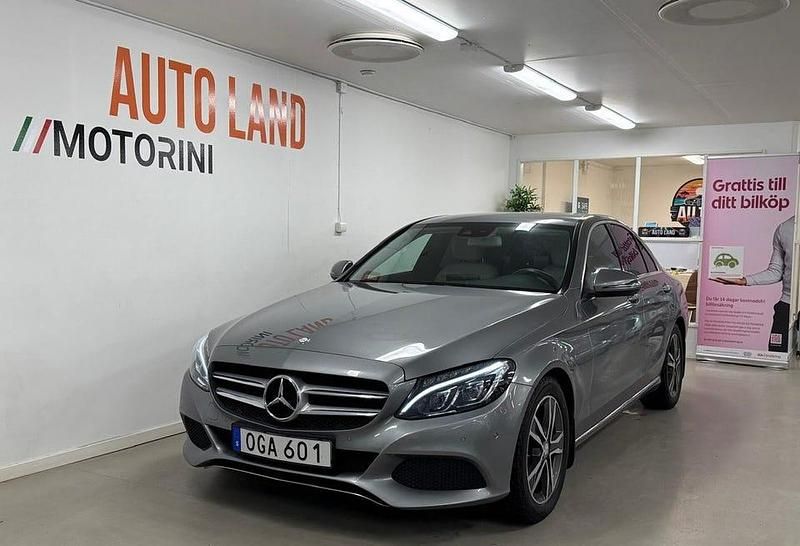 Silver Begagnad 2016 Mercedes C220 Avantgarde Sedan | 184 900 kr (Marknadspris) - Bild 1/4