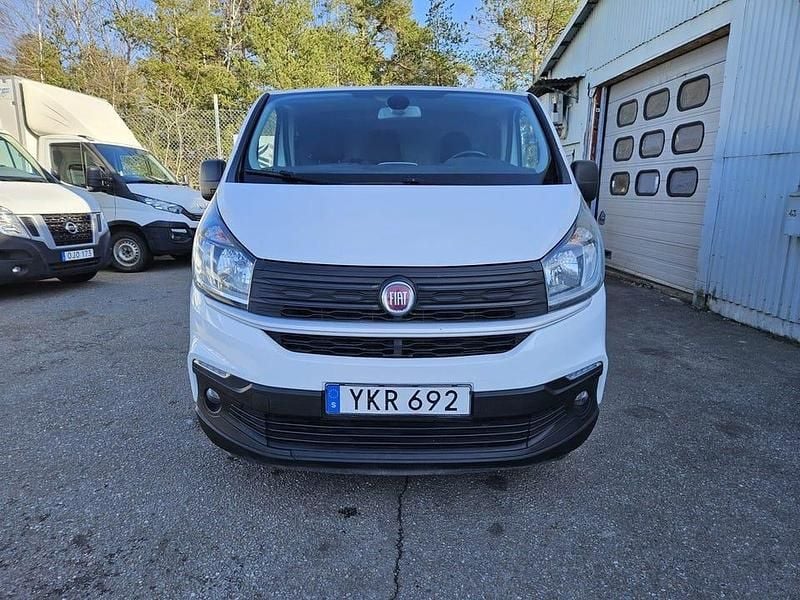 Begagnad Fiat Talento 125 HK (91 kW) 2019 Vit Minibuss