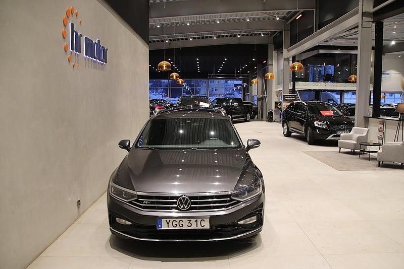 Begagnad VW Passat GT 200 HK (147 kW) 2021 Mörkgrå Kombi
