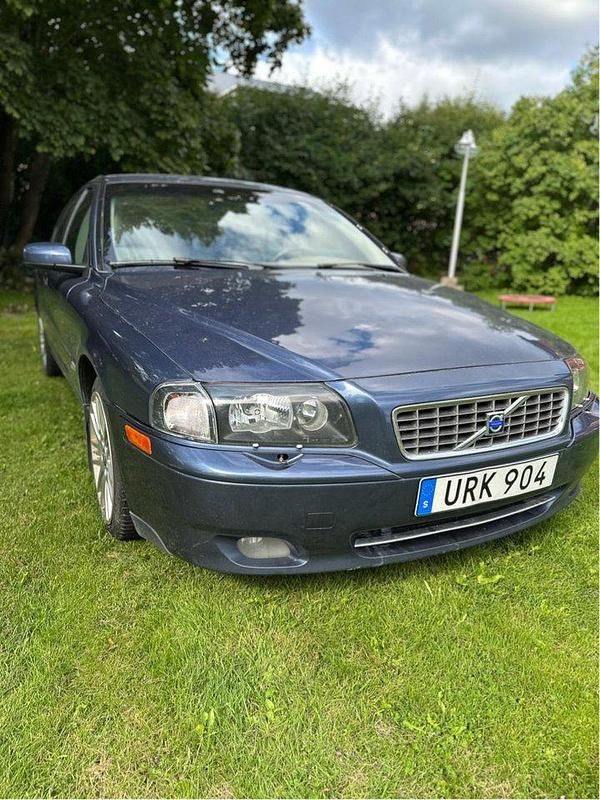 Blå Begagnad 2004 Volvo S80 Business Edition Sedan | 13 000 kr (Superpris) - Bild 1/4