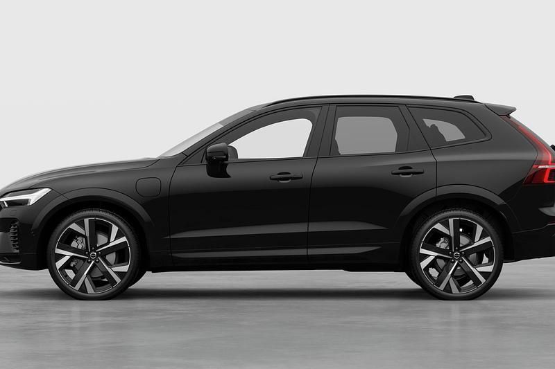 Svart Ny 2025 Volvo XC60 SUV | 725 000 kr - Bild 1/4