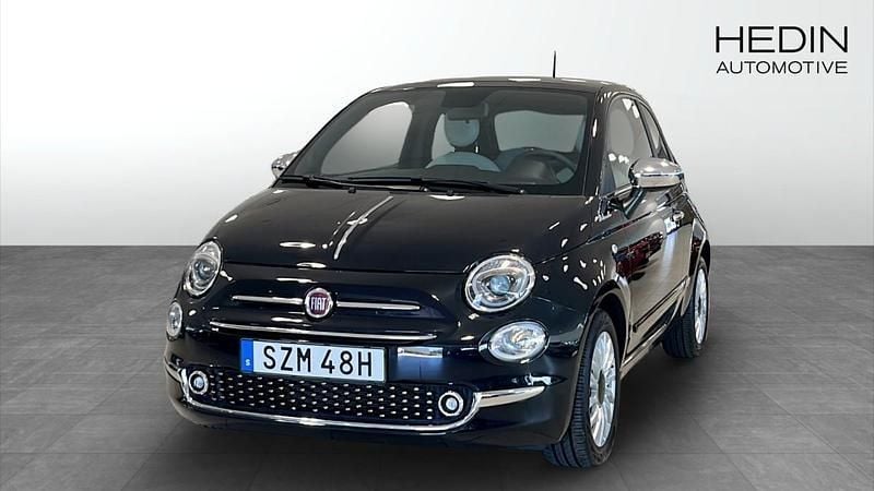 Svart (black) Begagnad 2022 Fiat 500 Dolcevita Halvkombi | 139 900 kr (Marknadspris) - Bild 1/4