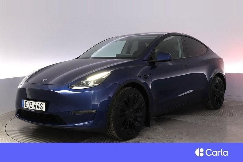 Blå Begagnad 2023 Tesla Model Y Long Range AWD SUV | 464 900 kr (Marknadspris) - Bild 1/4