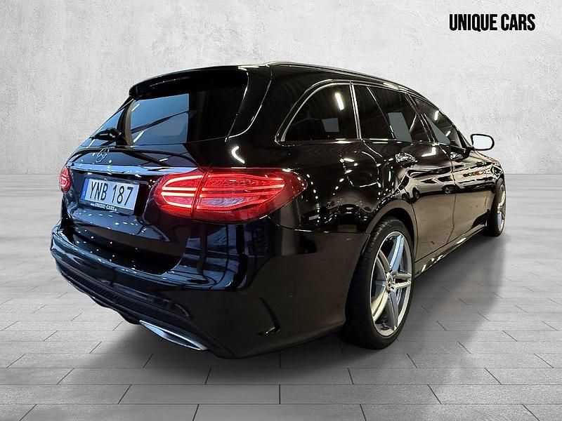 Begagnad Mercedes C220 AMG 170 HK (125 kW) 2017 Svart Kombi