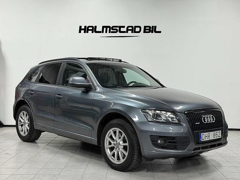 Grå Begagnad 2010 Audi Q5 S-Line SUV | 129 500 kr (Marknadspris) - Bild 1/4
