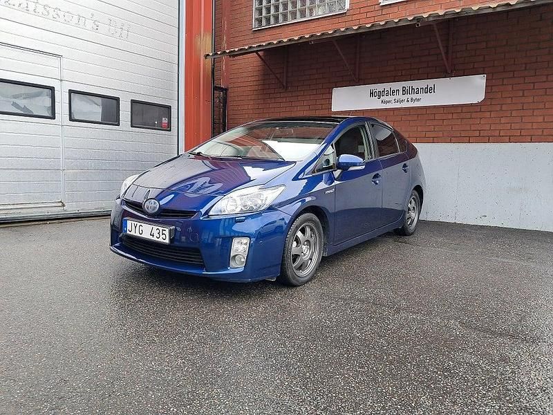 Mörkblå Begagnad 2009 Toyota Prius Halvkombi | 104 900 kr - Bild 1/4