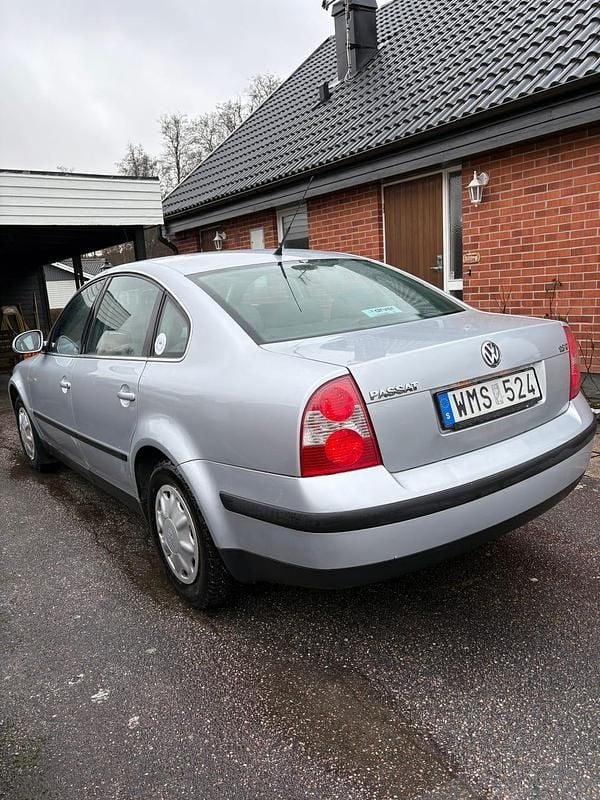 Begagnad VW Passat 150 HK (110 kW) 2005