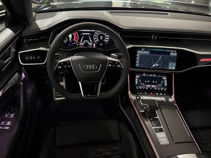 Begagnad Audi RS6 Design 600 HK (441 kW) 2020 Svart Kombi