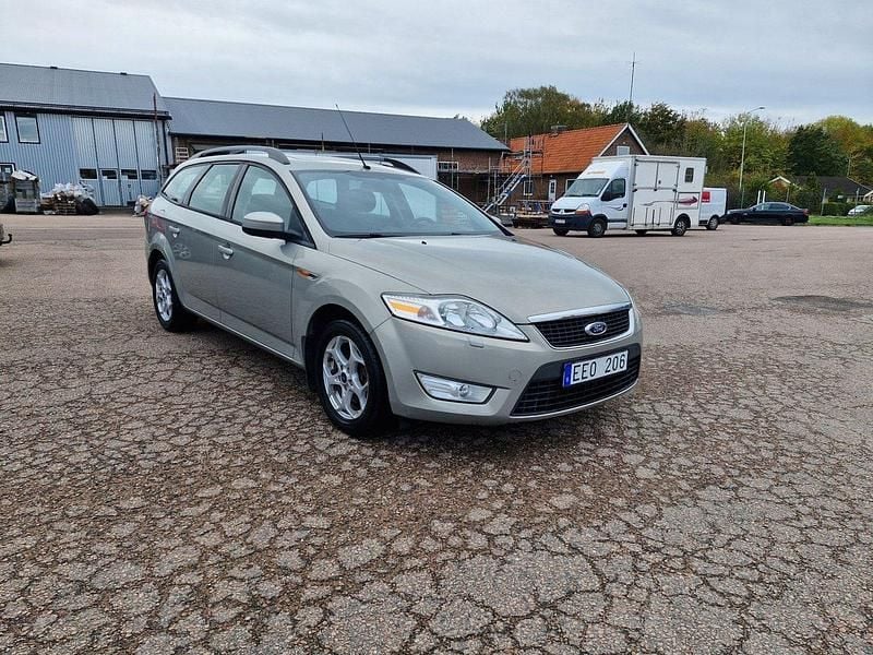 Grå Begagnad 2009 Ford Mondeo Titanium Kombi | 49 000 kr (Marknadspris) - Bild 1/4