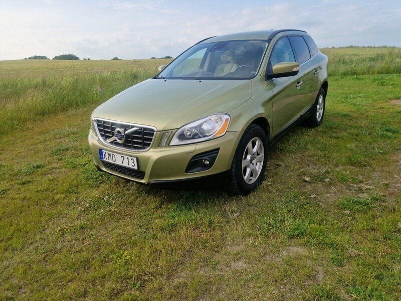 Grön Begagnad 2010 Volvo XC60 SUV | 89 000 kr (Superpris) - Bild 1/4