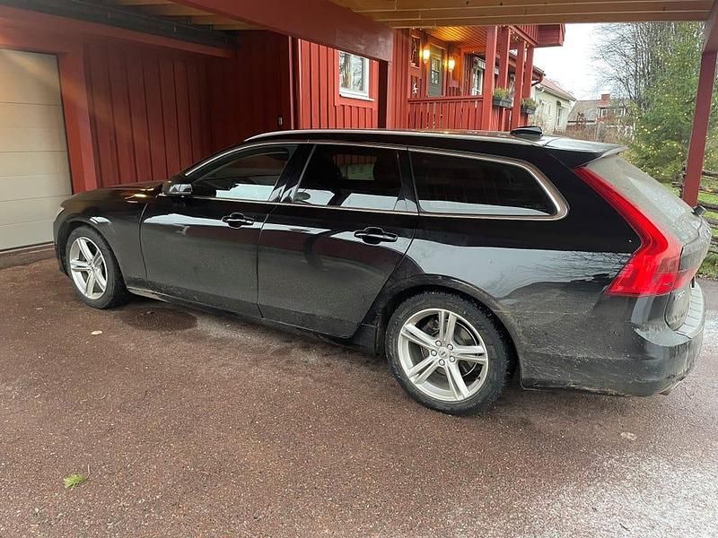 Begagnad 2018 Volvo V90 Kombi | 190 000 kr (Bra pris) - Bild 1/4
