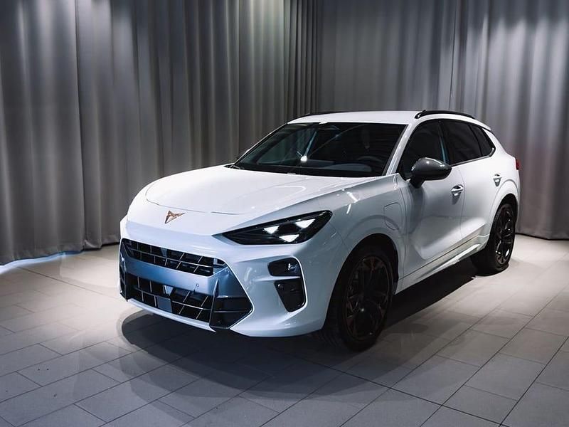 Vit Ny 2025 Cupra Terramar SUV | 479 900 kr (Dyr) - Bild 1/4