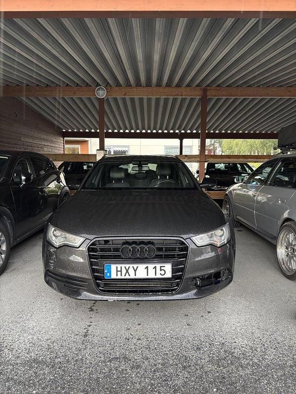 Grå Begagnad 2012 Audi A6 Proline Kombi | 105 000 kr (Bra pris) - Bild 1/4