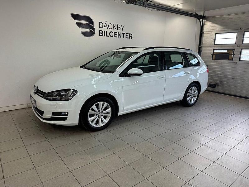 Vit Begagnad 2015 VW Golf VII Kombi | 149 900 kr (Lite dyr) - Bild 1/4