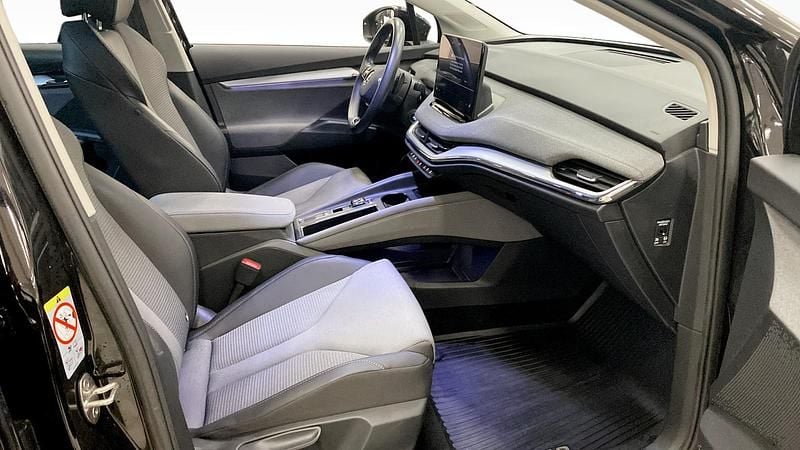 Begagnad Skoda Enyaq iV 150 kW (204 HK) 2022 Svart SUV