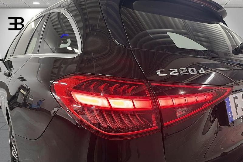 Begagnad Mercedes C220 200 HK (147 kW) 2021 Svart metallic Kombi