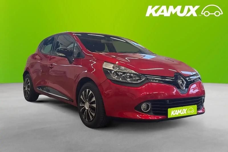 Röd Begagnad 2013 Renault Clio IV Halvkombi | 74 900 kr (Marknadspris) - Bild 1/4