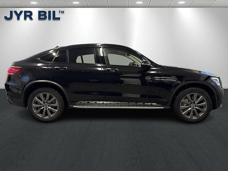 Begagnad Mercedes GLC300e AMG line 306 HK (225 kW) 2021 Svart Sportkupé
