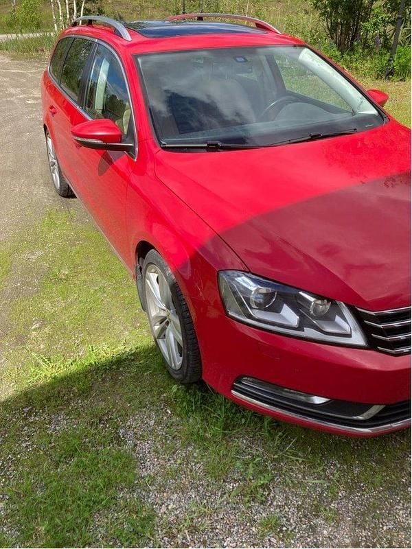 Röd Begagnad 2012 VW Passat GT Kombi | 60 000 kr (Bra pris) - Bild 1/3