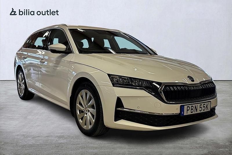 Begagnad Skoda Octavia 150 HK (110 kW) 2024 Vit Kombi