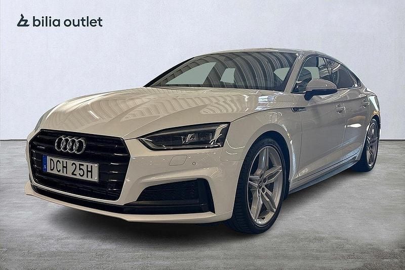 Vit Begagnad 2019 Audi A5 Sportback S-Line Halvkombi | 309 900 kr (Marknadspris) - Bild 1/3
