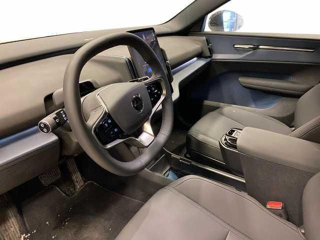 Begagnad Volvo EX30 Plus 202 kW (275 HK) 2025 Vit SUV