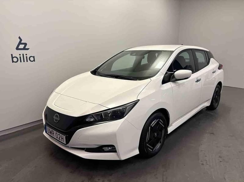 Vit Begagnad 2023 Nissan Leaf Halvkombi | 169 000 kr - Bild 1/1