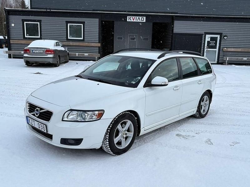 Begagnad 2011 Volvo V50 Kombi | 29 500 kr (Marknadspris) - Bild 1/4