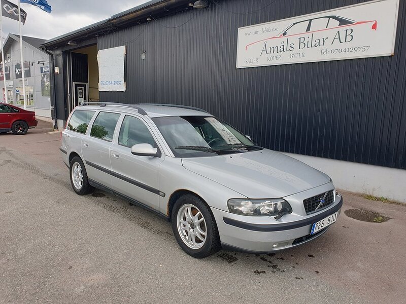 Såld Volvo V70 2.4T Business 200hk, begagnad 2002, 32 000 mil i ÅMÅL