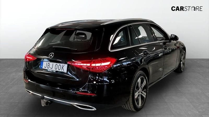 Begagnad Mercedes C300 Avantgarde 204 HK (150 kW) 2023 Svart