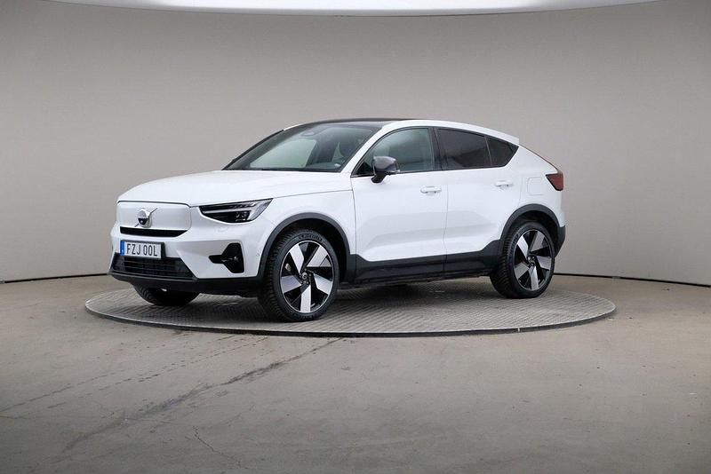 Vit Begagnad 2022 Volvo EC40 Ultimate SUV | 389 000 kr (Marknadspris) - Bild 1/4