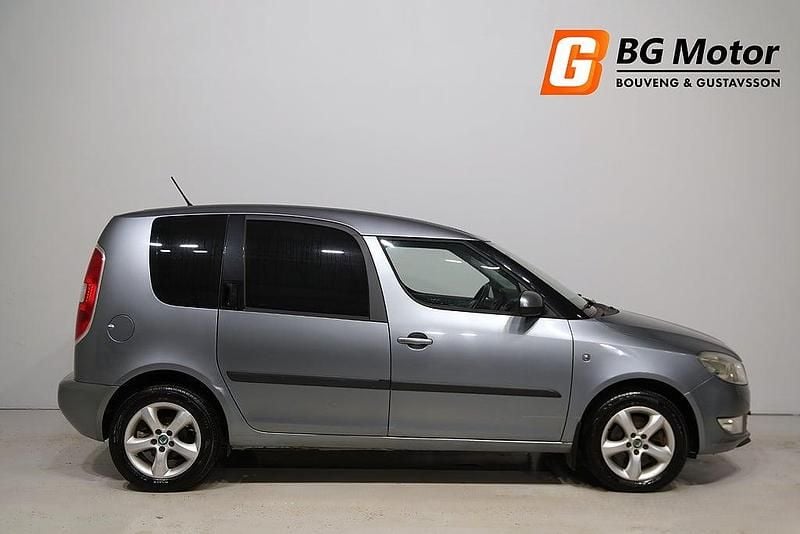 Begagnad Skoda Roomster GreenLine 75 HK (55 kW) 2012 Grå Minibuss