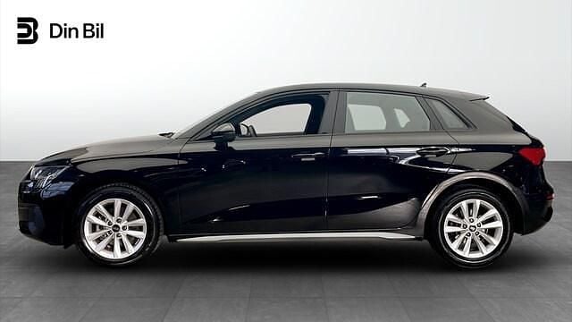 Begagnad Audi A3 Proline 150 HK (110 kW) 2023 Brilliantsvart Sedan