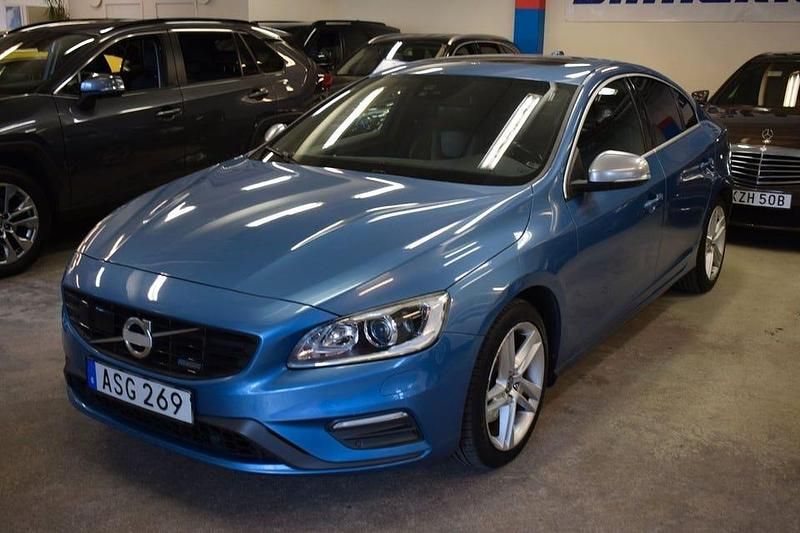 Begagnad Volvo S60 R-Design 116 HK (85 kW) 2013 Blå Sedan