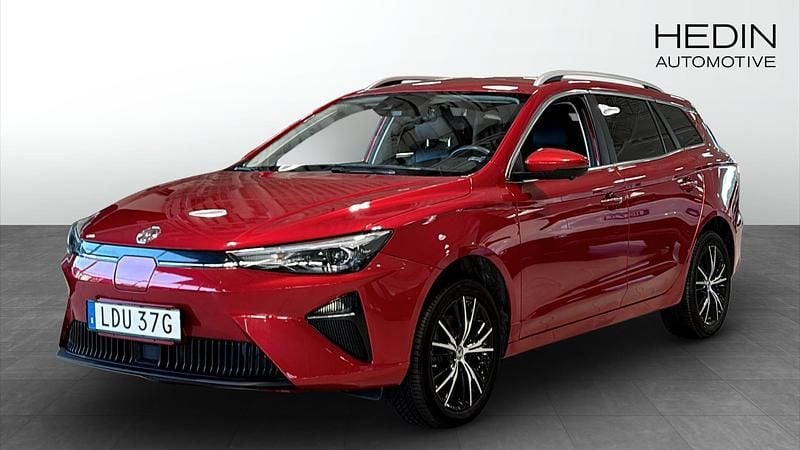 Begagnad MG MG5 EV Luxury 130 kW (177 HK) 2022 Röd Kombi