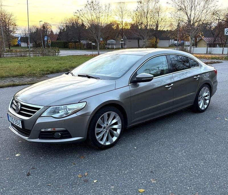 Begagnad VW Passat 160 HK (117 kW) 2011 Lightbrown metallic Sedan