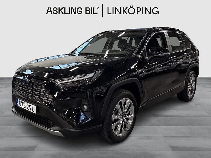 Svart Begagnad 2024 Toyota RAV4 Hybrid Executive SUV | 454 000 kr (Marknadspris) - Bild 1/4