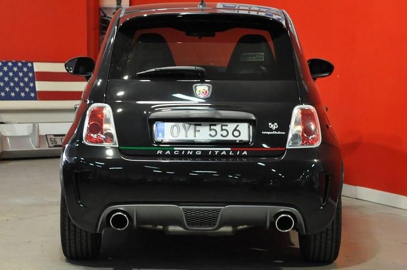 Begagnad Abarth 595 Competizione 180 HK (132 kW) 2016 Svart Halvkombi