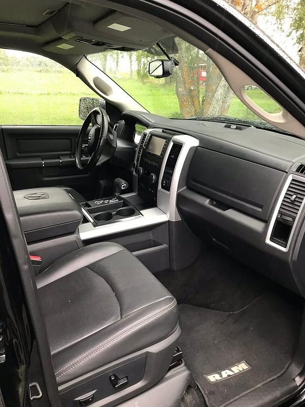 Begagnad RAM 1500 395 HK (290 kW) 2011 Pickup