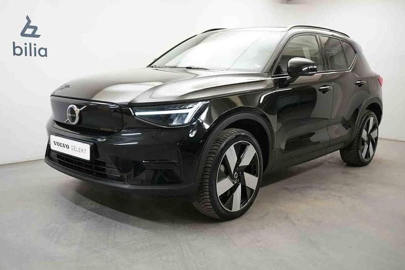 Svart Begagnad 2023 Volvo XC40 Single Motor SUV | 329 900 kr - Bild 1/1