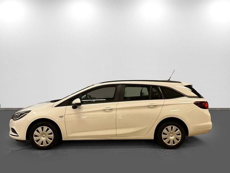 Begagnad Opel Astra Essentia 105 HK (77 kW) 2017 Vit Kombi