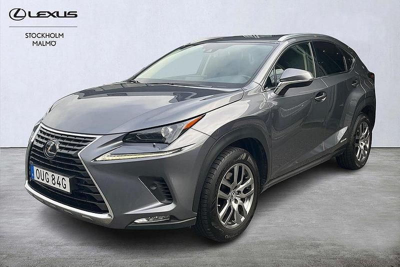 Grå Begagnad 2019 Lexus NX300h Executive Line SUV | 299 000 kr (Marknadspris) - Bild 1/4