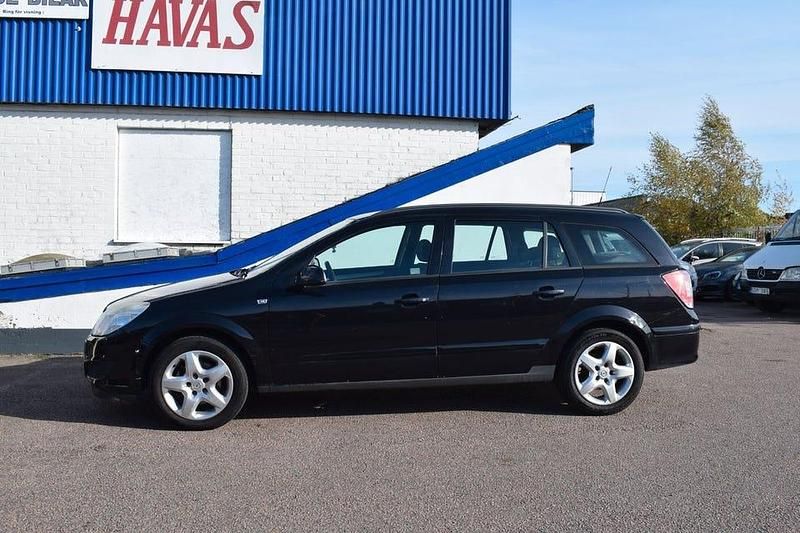 Svart Begagnad 2008 Opel Astra Kombi | 21 900 kr (Marknadspris) - Bild 1/4