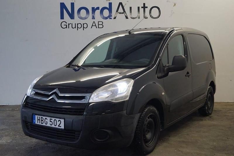 Svart Begagnad 2011 Citroën Berlingo Minibuss | 49 900 kr (Marknadspris) - Bild 1/4